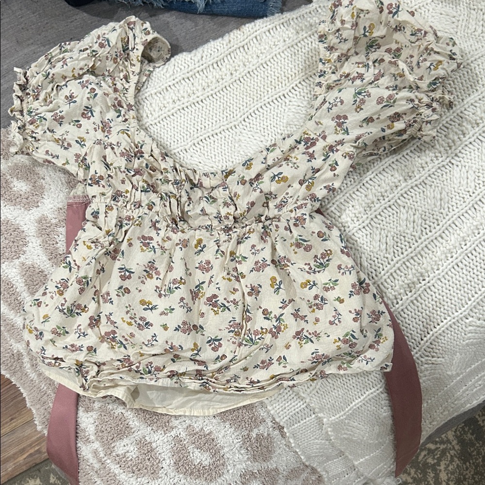 Alter’d State XS Floral Cream Women's Top